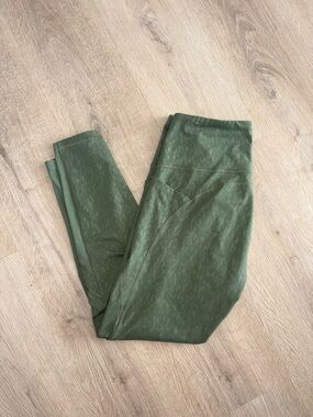 Old Navy Olive Active Elevate Leggings